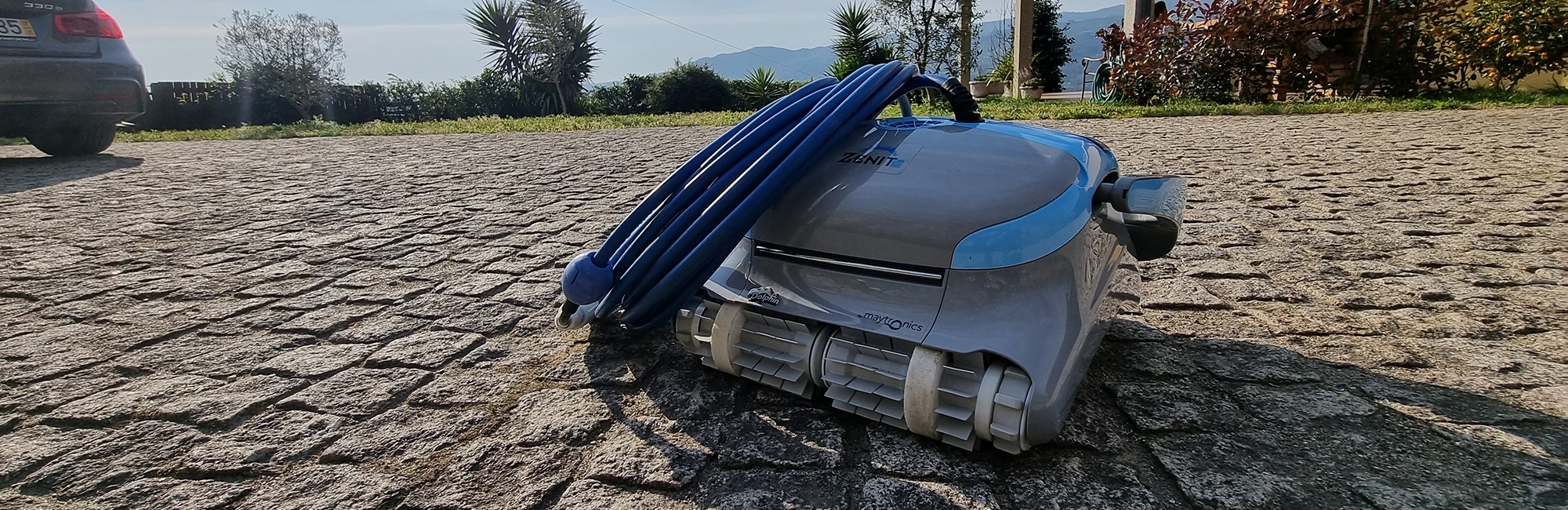 Pool Vacuum Cleaners & Robots